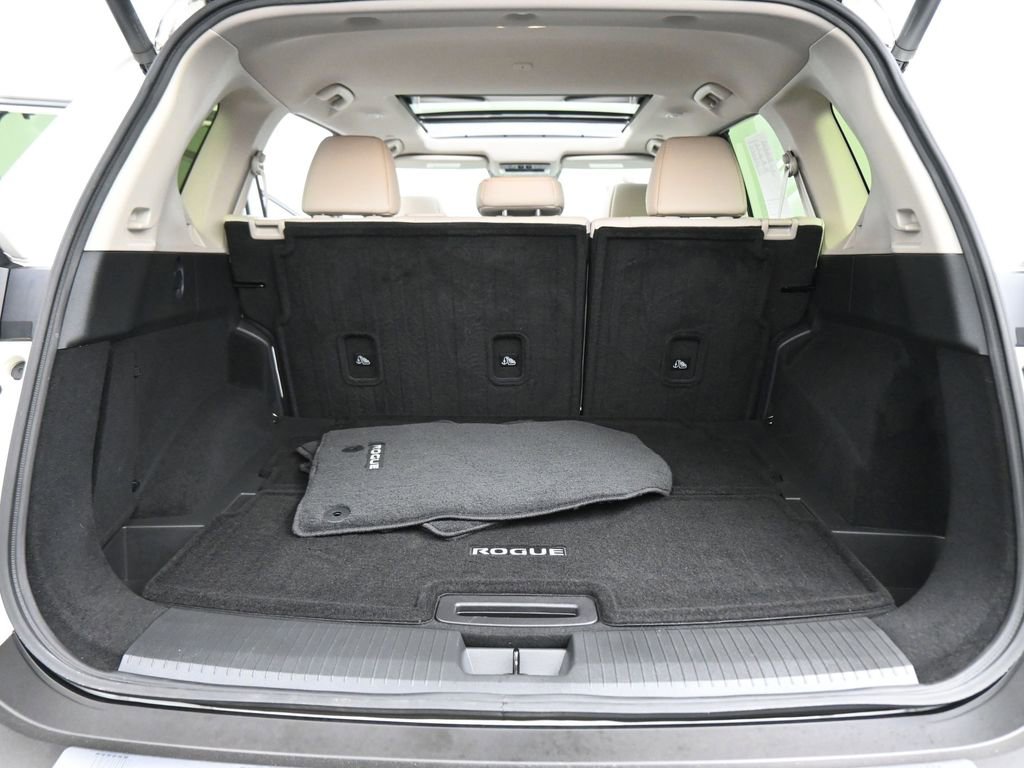 Used 2023 Nissan Rogue SL w/ SL Premium Package image 21