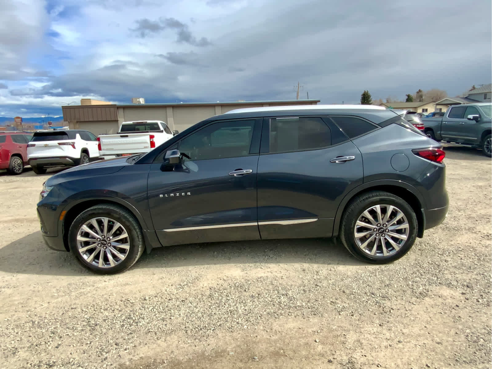 Used 2022 Chevrolet Blazer Premier image 2