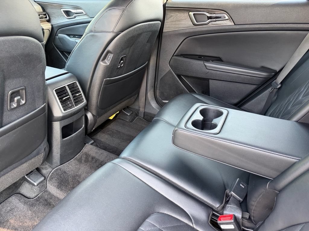 Used 2023 Kia Sportage X-Line AWD/4WD image 16