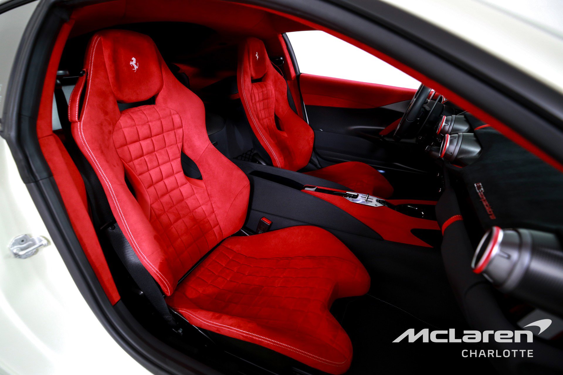 Used 2022 Ferrari 812 Competizione RWD image 20