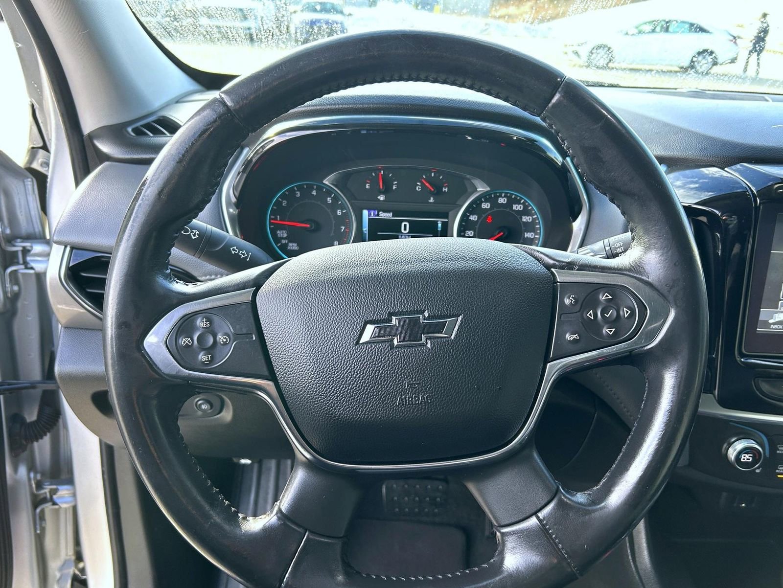 Used 2018 Chevrolet Traverse LT image 11