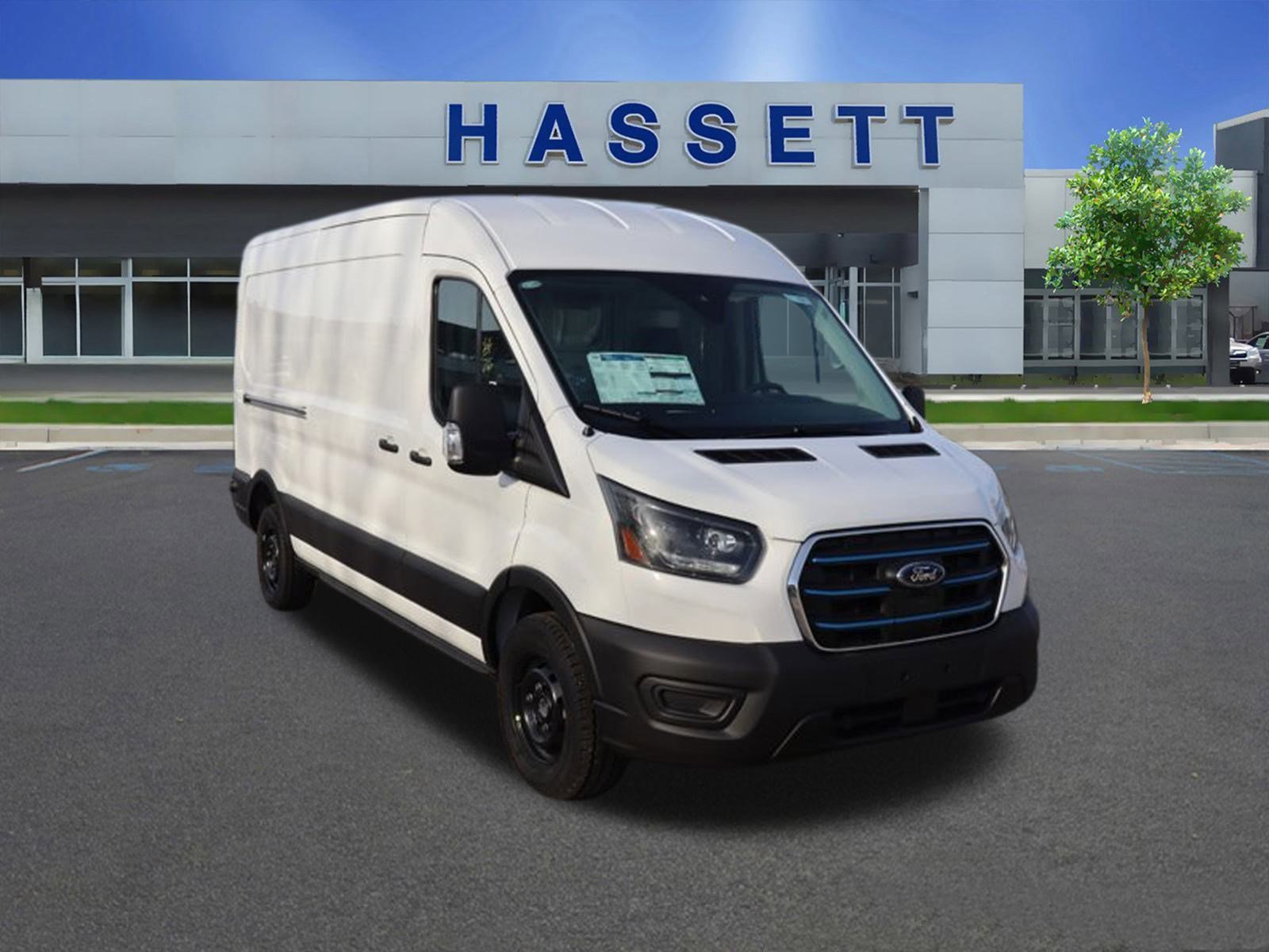 New 2024 Ford E-Transit 148 Medium Roof