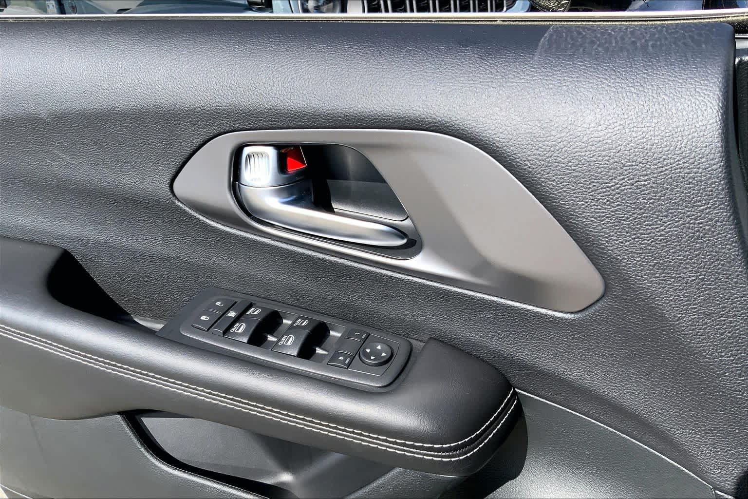 New 2026 Chrysler Voyager LX FWD image 17