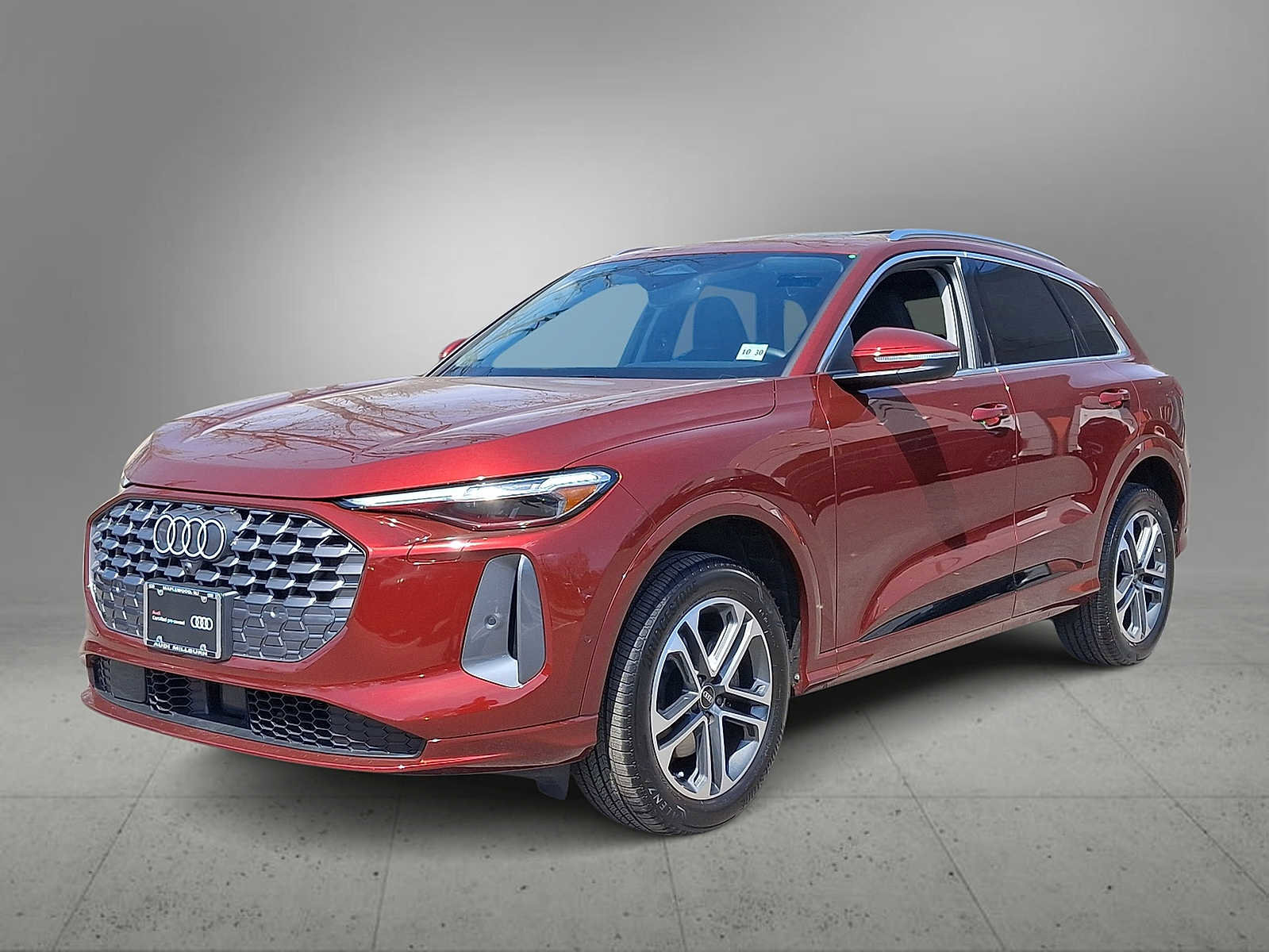 Certified 2025 Audi Q5 Premium w/ Premium Plus