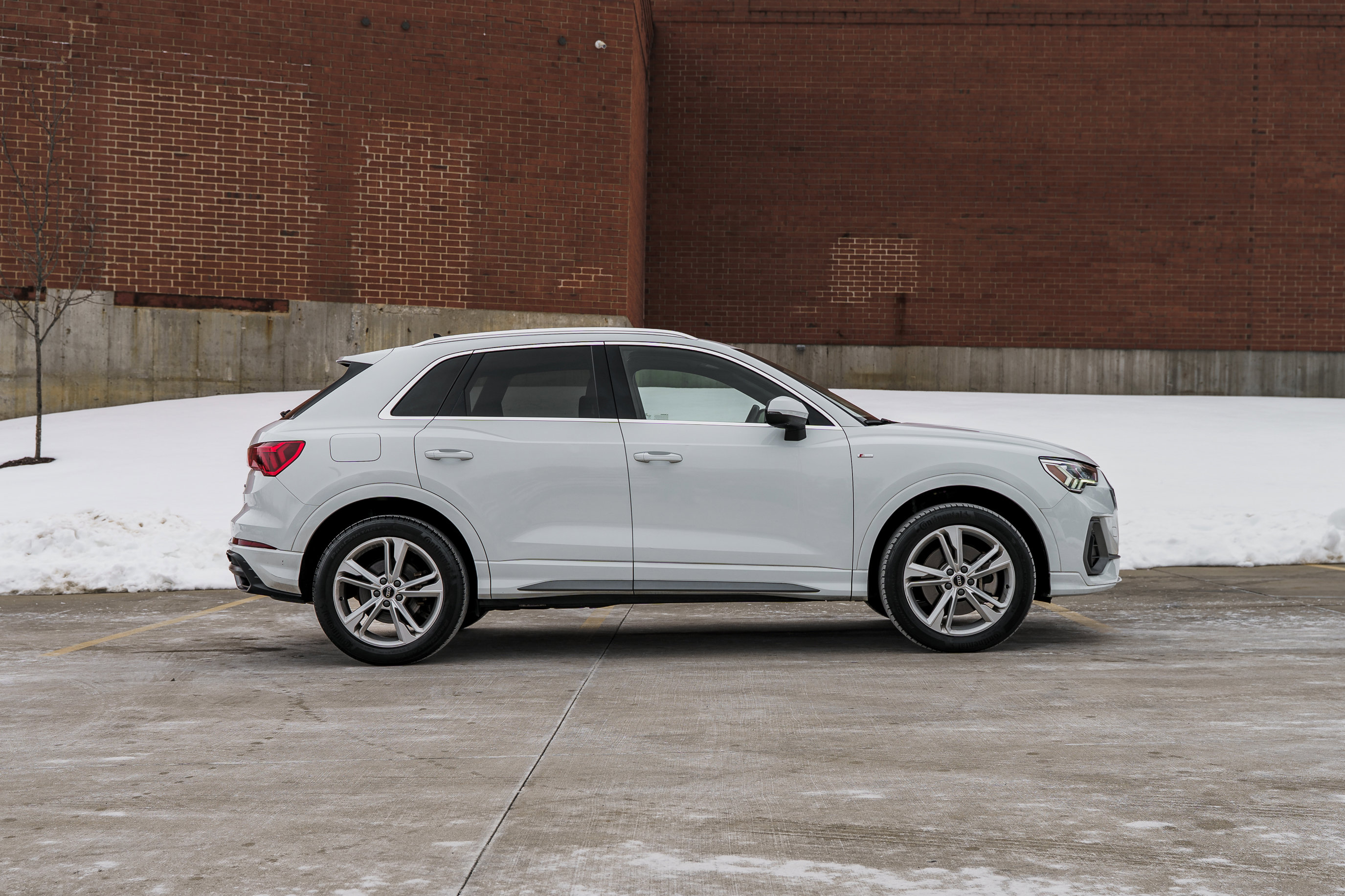 Used 2022 Audi Q3 2.0T Premium Plus w/ Premium Plus Package image 3