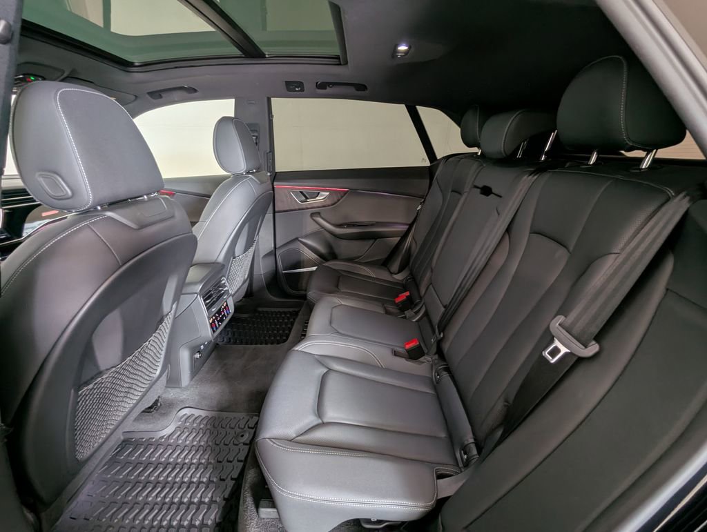 Used 2021 Audi Q8 Premium Plus image 13