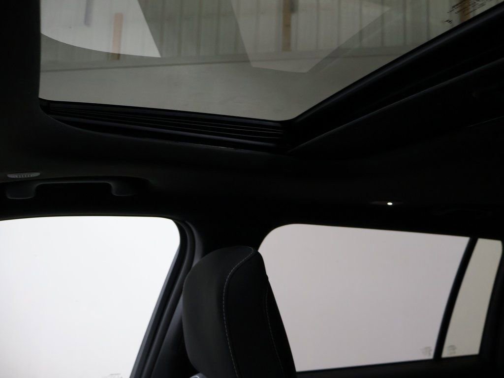 New 2025 Jeep Grand Cherokee L Laredo w/ Luxury Tech Group I image 35