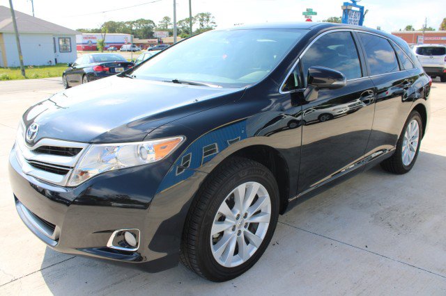 Used 2014 Toyota Venza LE w/ LE Convenience Package FWD image 4