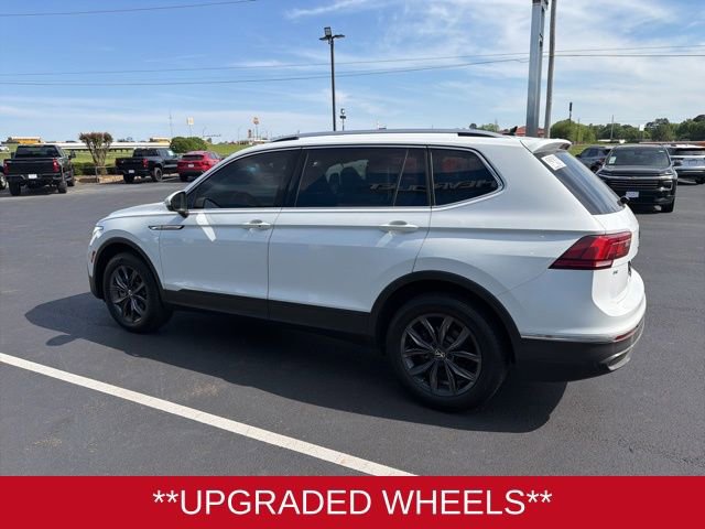 Used 2022 Volkswagen Tiguan SE FWD image 22