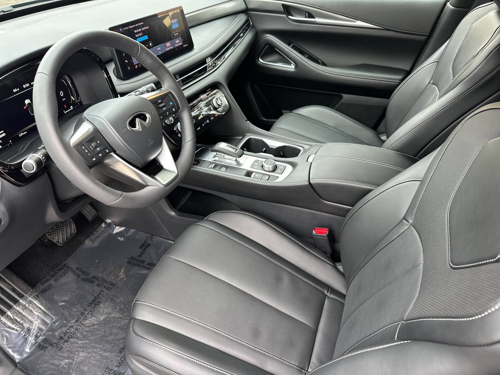 Used 2026 INFINITI QX60 Luxe w/ Cargo Package FWD image 11