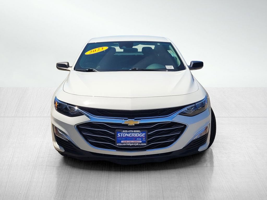 Used 2023 Chevrolet Malibu LS image 2
