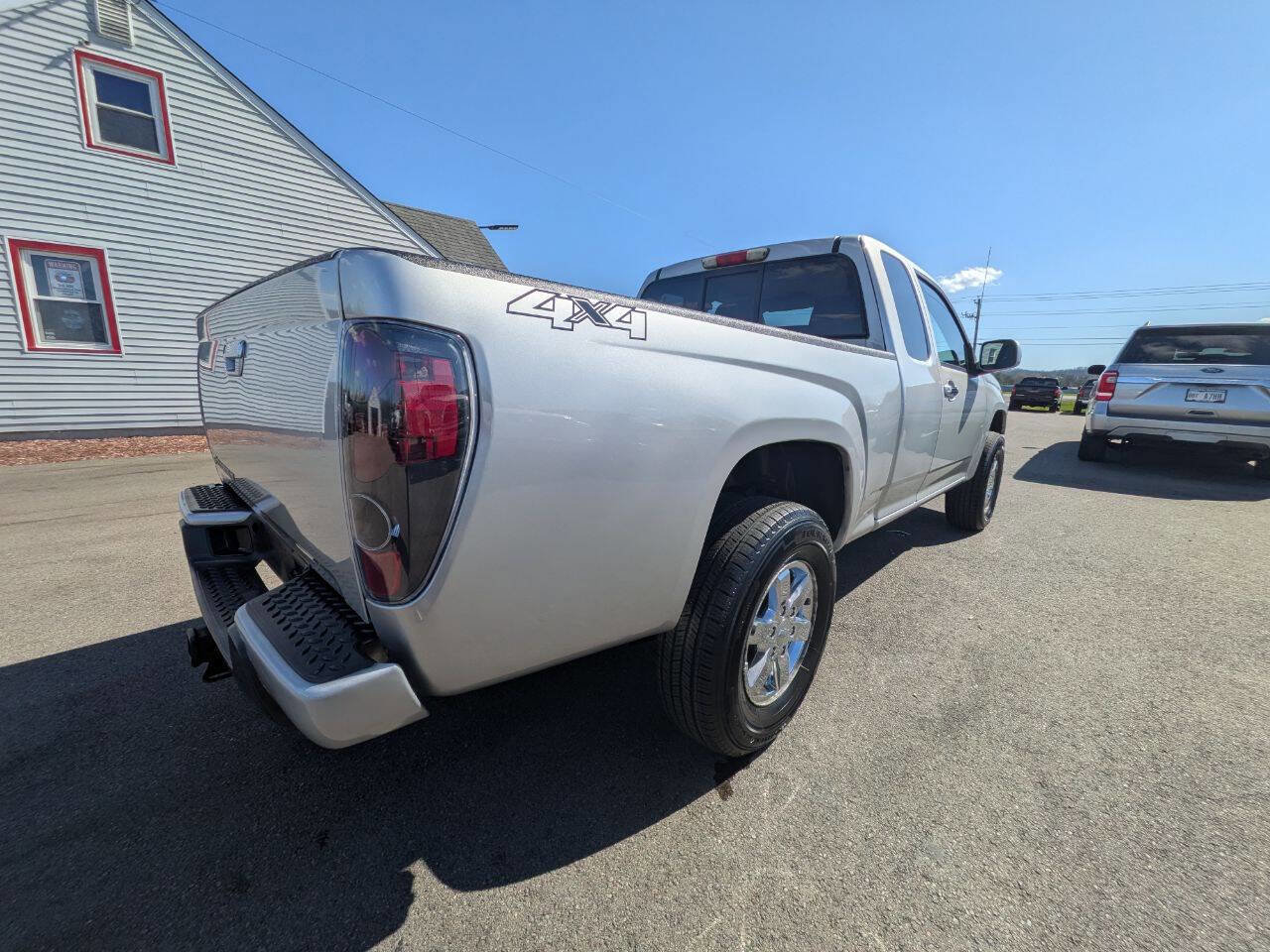 Used 2011 Chevrolet Colorado LT w/ Power Convenience Package image 8