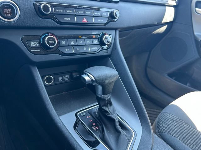 Used 2019 Kia Niro LX FWD image 18