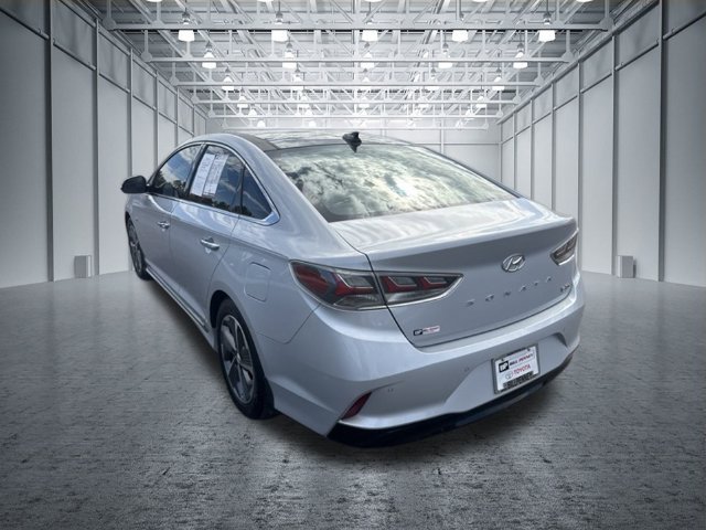 Used 2019 Hyundai Sonata Limited w/ Ultimate Package 02 FWD image 3