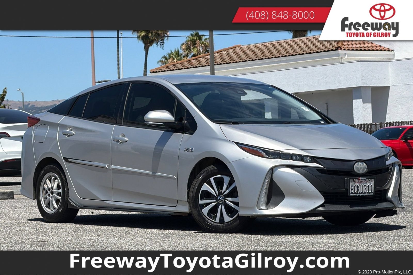 Used 2017 Toyota Prius Prime Plus FWD image 1