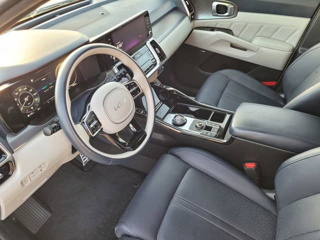 Used 2023 Kia Sorento SX Prestige image 10