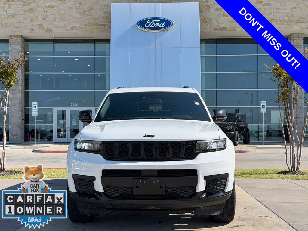 Used 2023 Jeep Grand Cherokee L Laredo AWD/4WD image 2