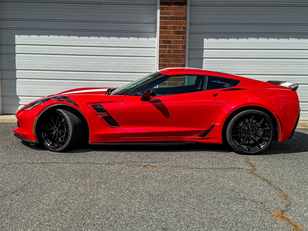 Used 2019 Chevrolet Corvette Grand Sport RWD image 4