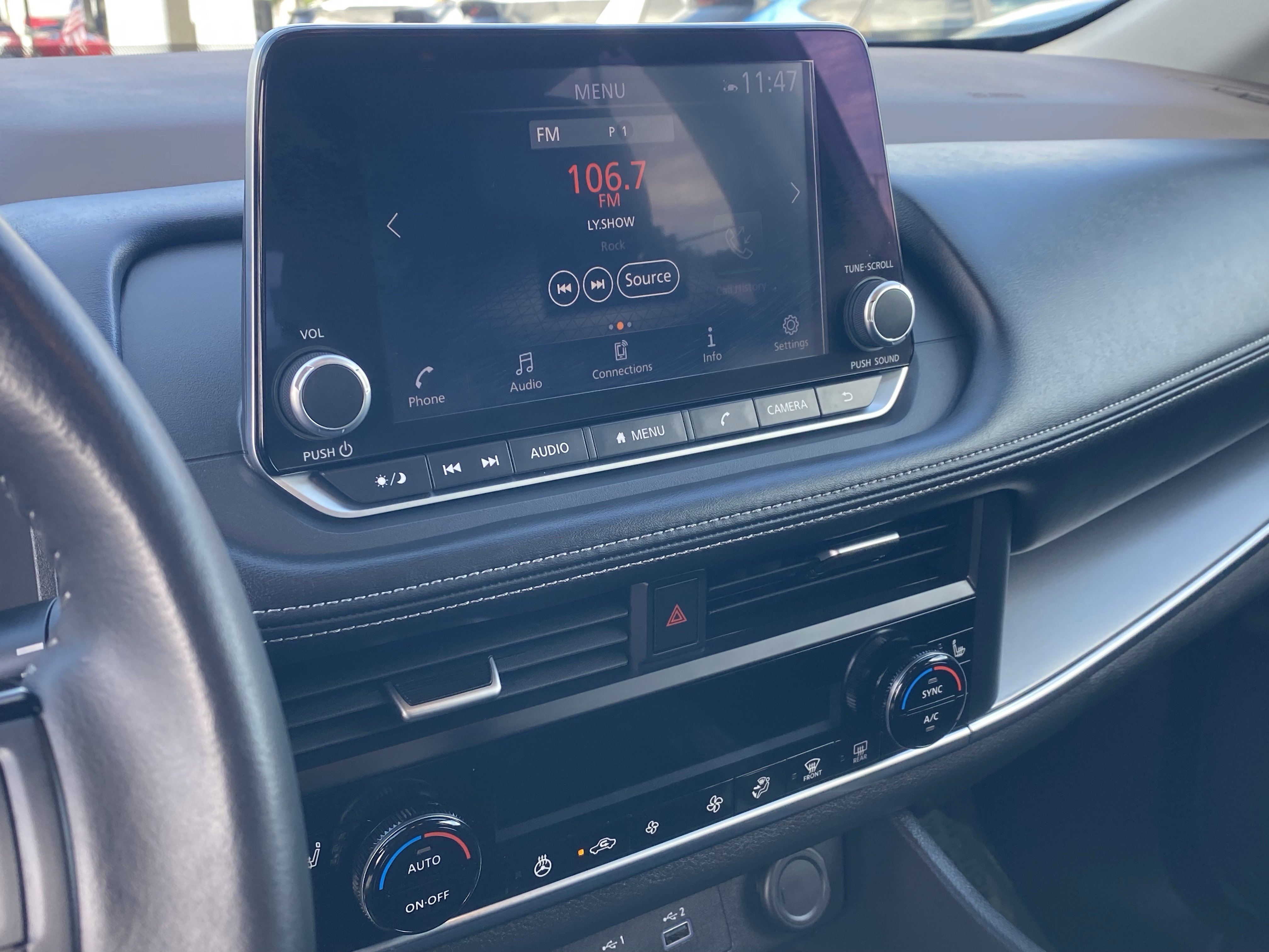 Used 2023 Nissan Rogue SV w/ SV Premium B Package image 20