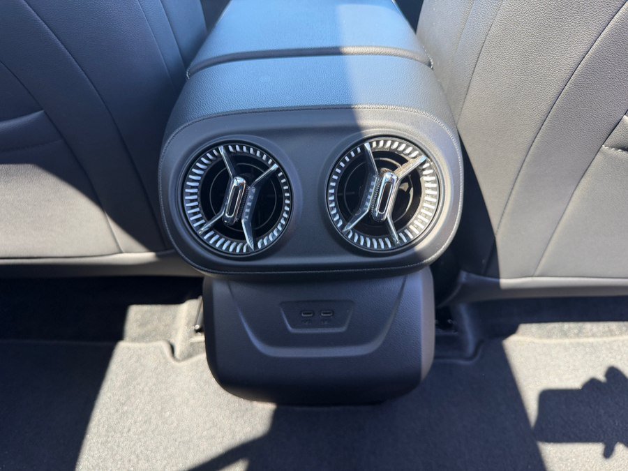 Used 2024 Chevrolet Blazer EV LT AWD/4WD image 40
