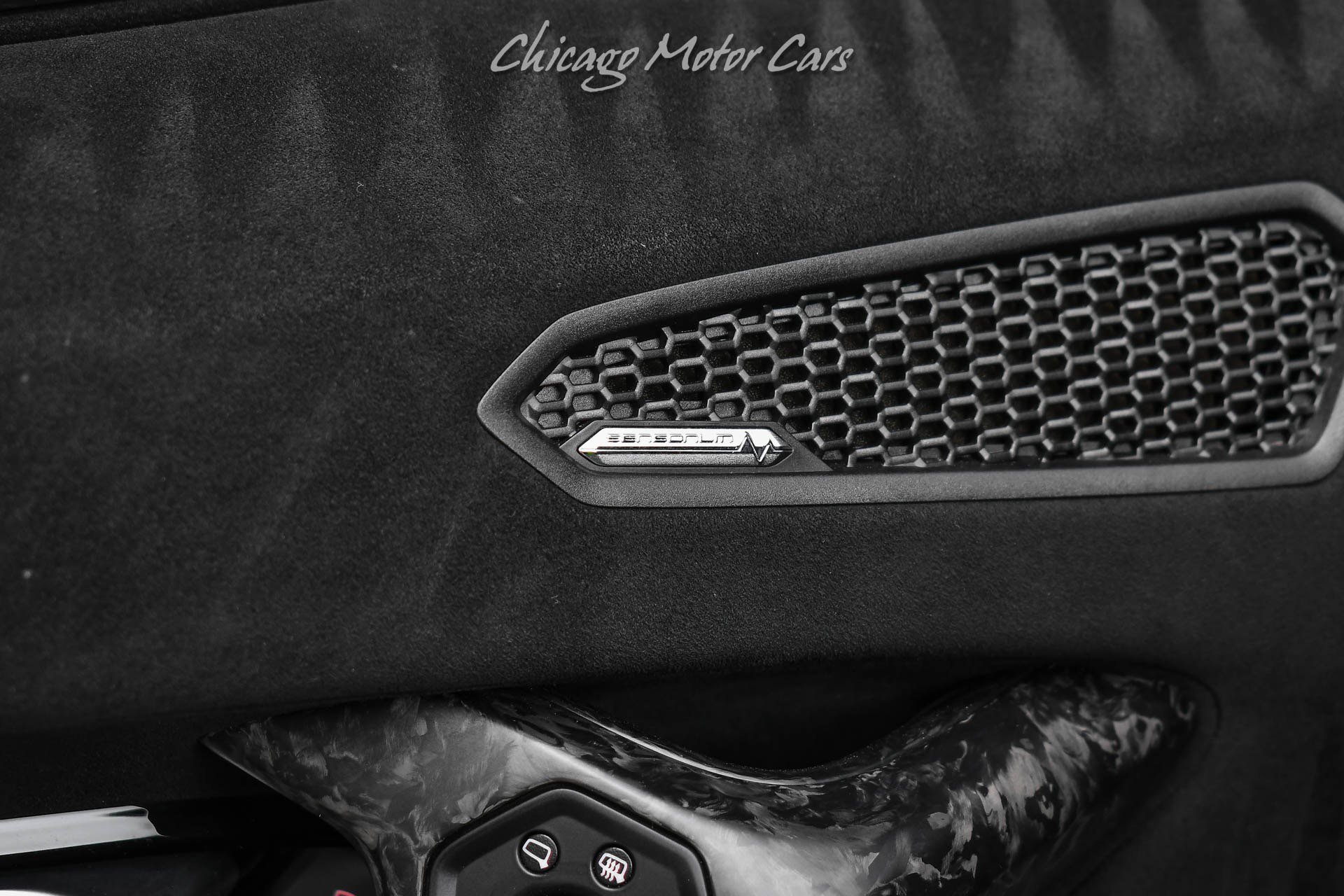 Used 2018 Lamborghini Huracan Performante AWD/4WD image 25