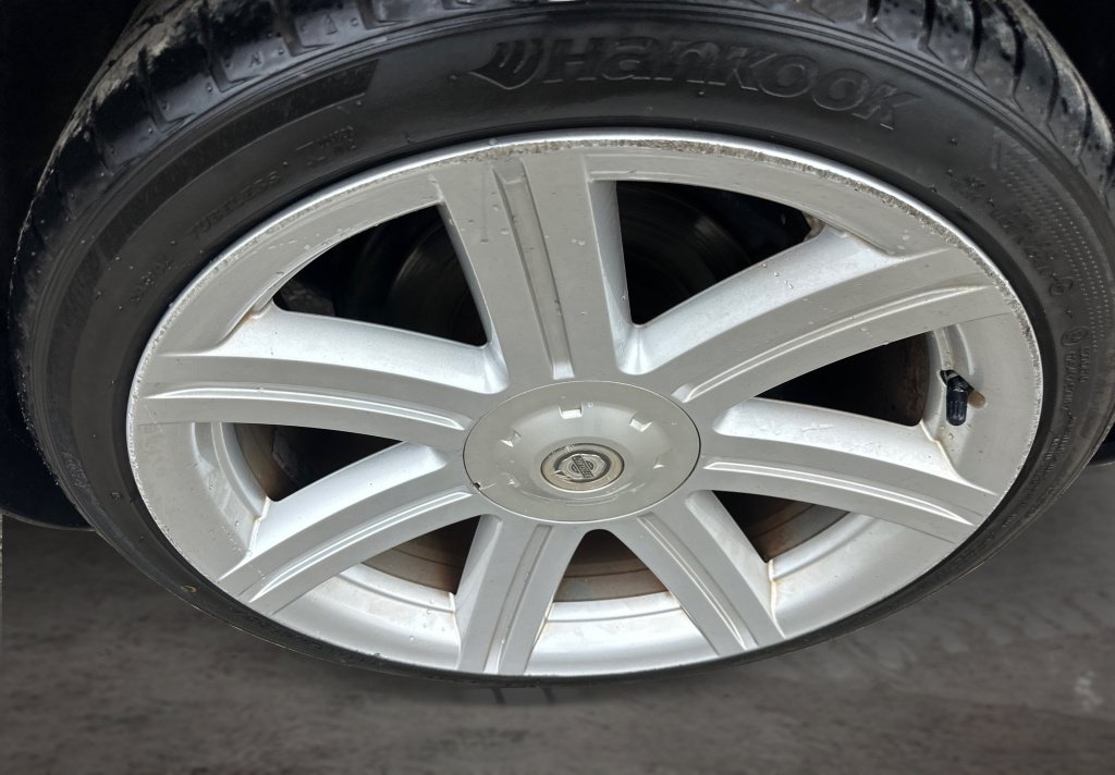 Used 2005 Chrysler Crossfire Limited RWD image 18