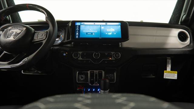Used 2025 Jeep Gladiator Sport image 39