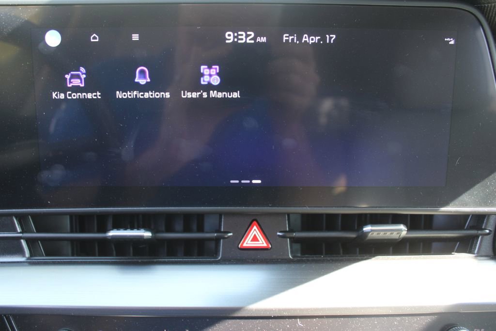 Used 2024 Kia Sportage EX image 40