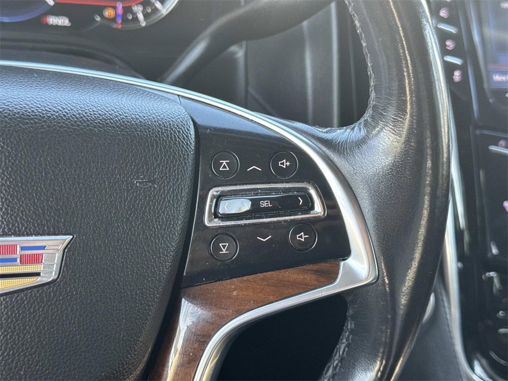 Used 2020 Cadillac Escalade Luxury image 11