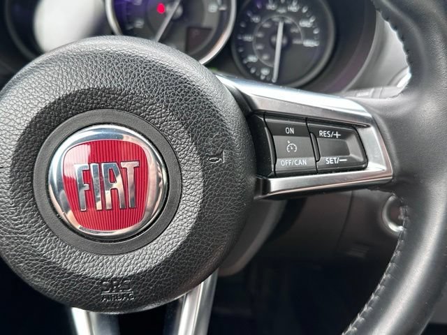Used 2017 FIAT 124 Spider Classica RWD image 22