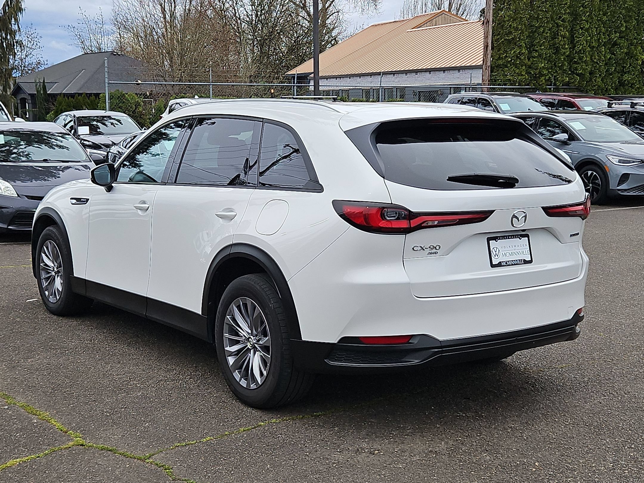 Used 2024 MAZDA CX-90 Plug-In Hybrid w/ Preferred AWD/4WD image 7