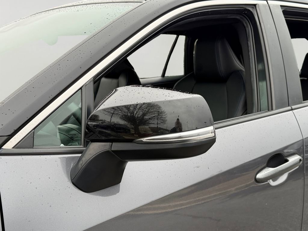 Used 2020 Toyota RAV4 XSE w/ XSE Grade Weather Package image 28