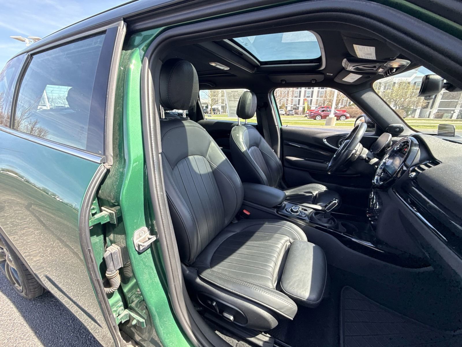 Used 2022 MINI Cooper Clubman S image 24