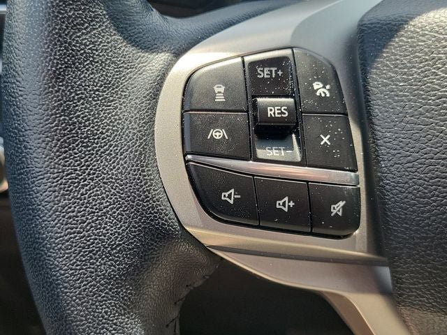 Certified 2023 Ford Explorer XLT w/ Equipment Group 202A AWD/4WD image 9