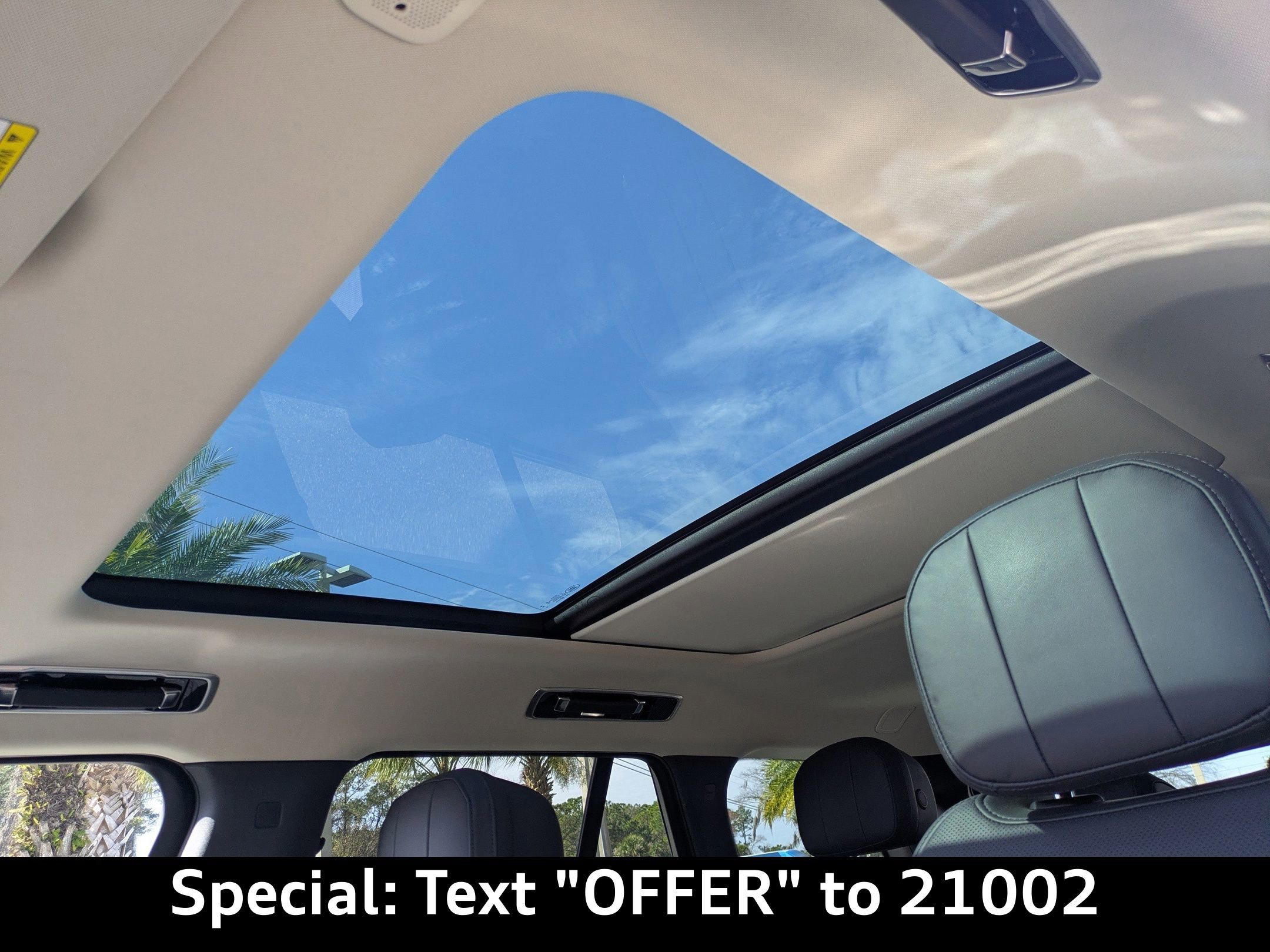 Used 2023 Land Rover Range Rover SE image 21