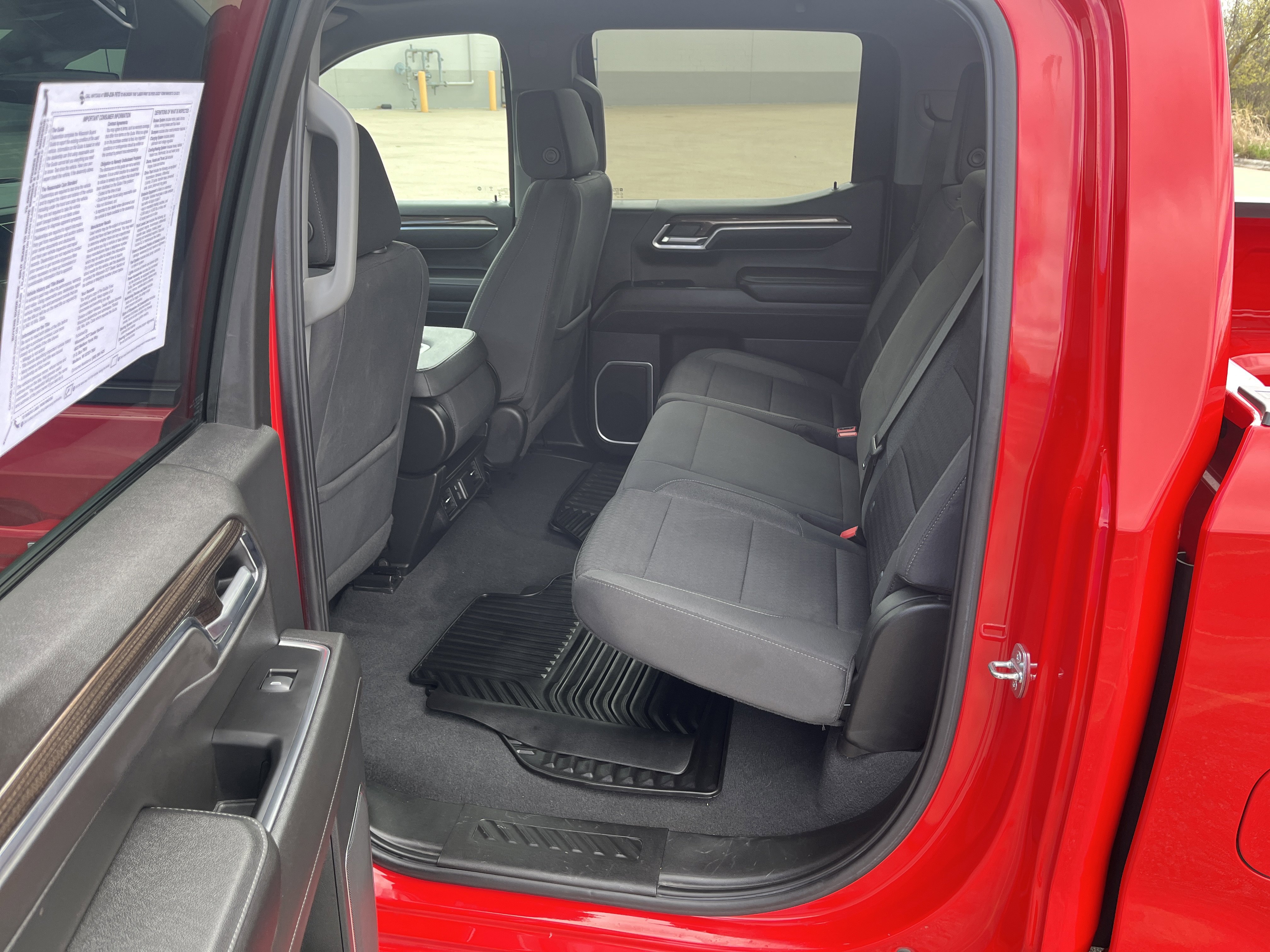 Used 2022 Chevrolet Silverado 1500 LT AWD/4WD image 13