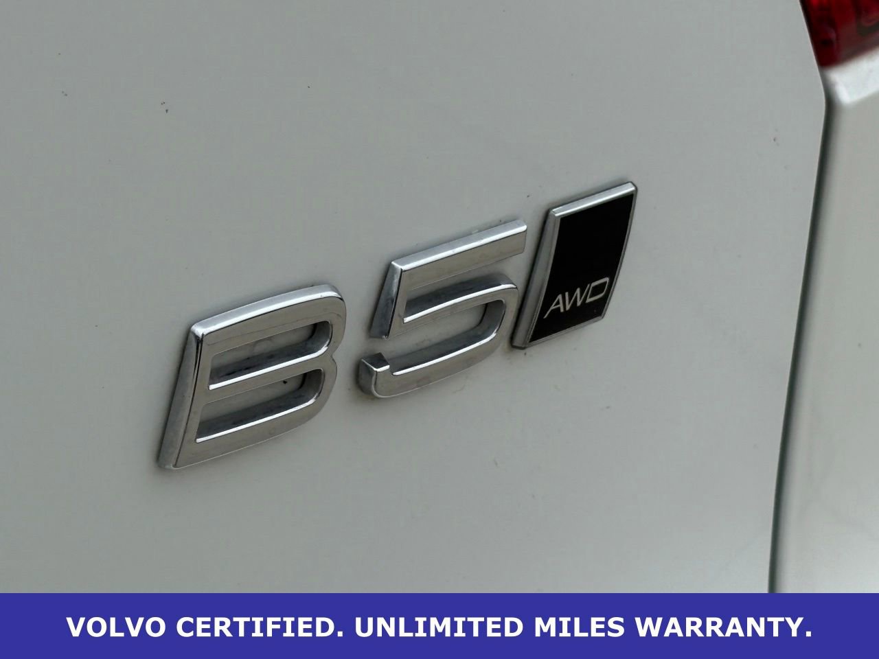 Certified 2025 Volvo XC40 B5 Core AWD/4WD image 10