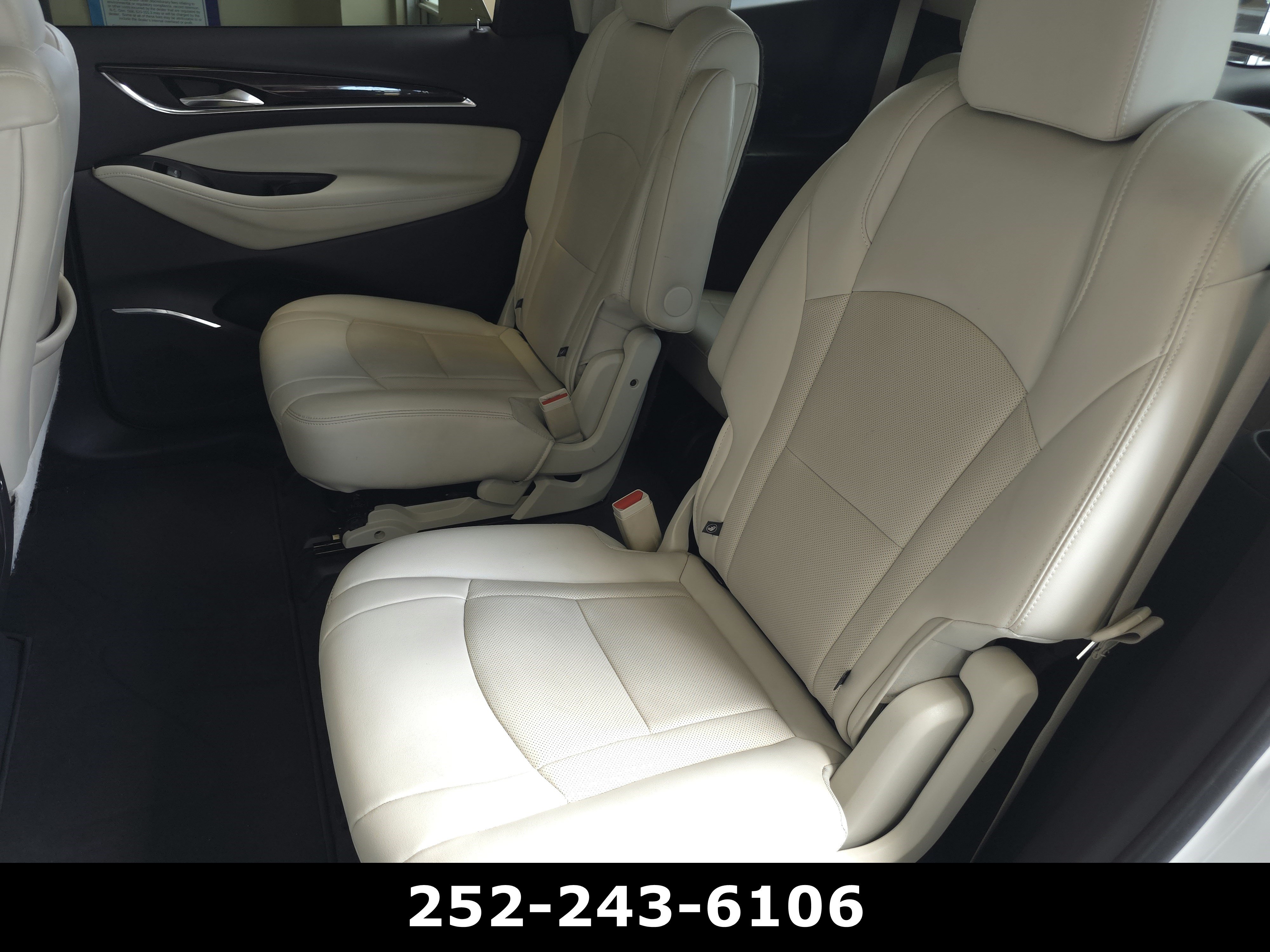 Used 2023 Buick Enclave Essence FWD image 29