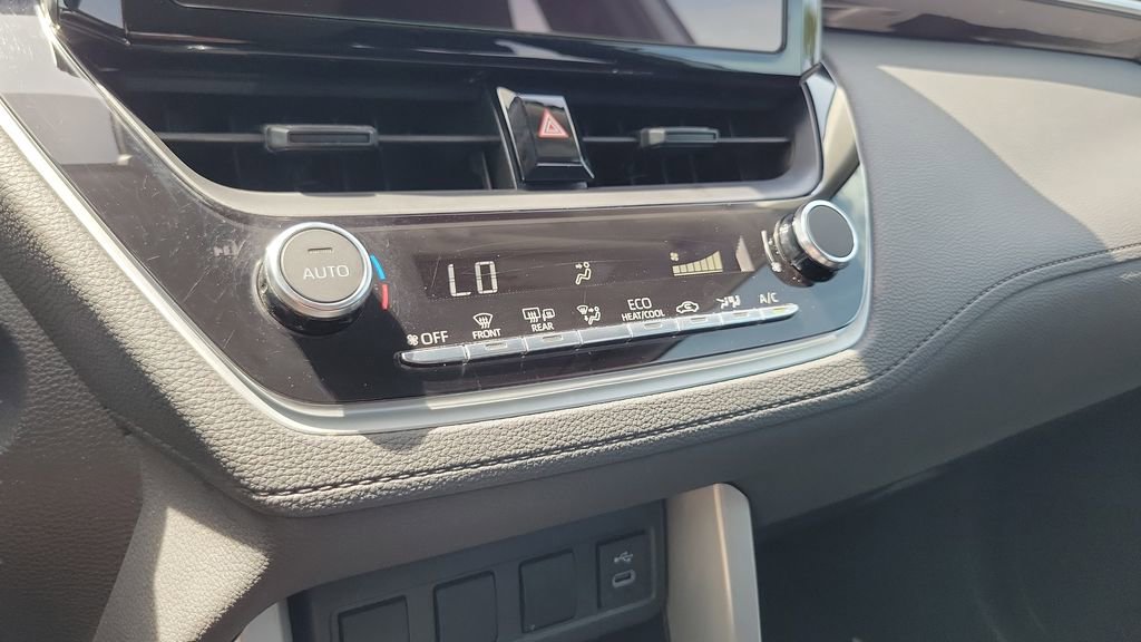 Certified 2024 Toyota Corolla Cross LE FWD image 17