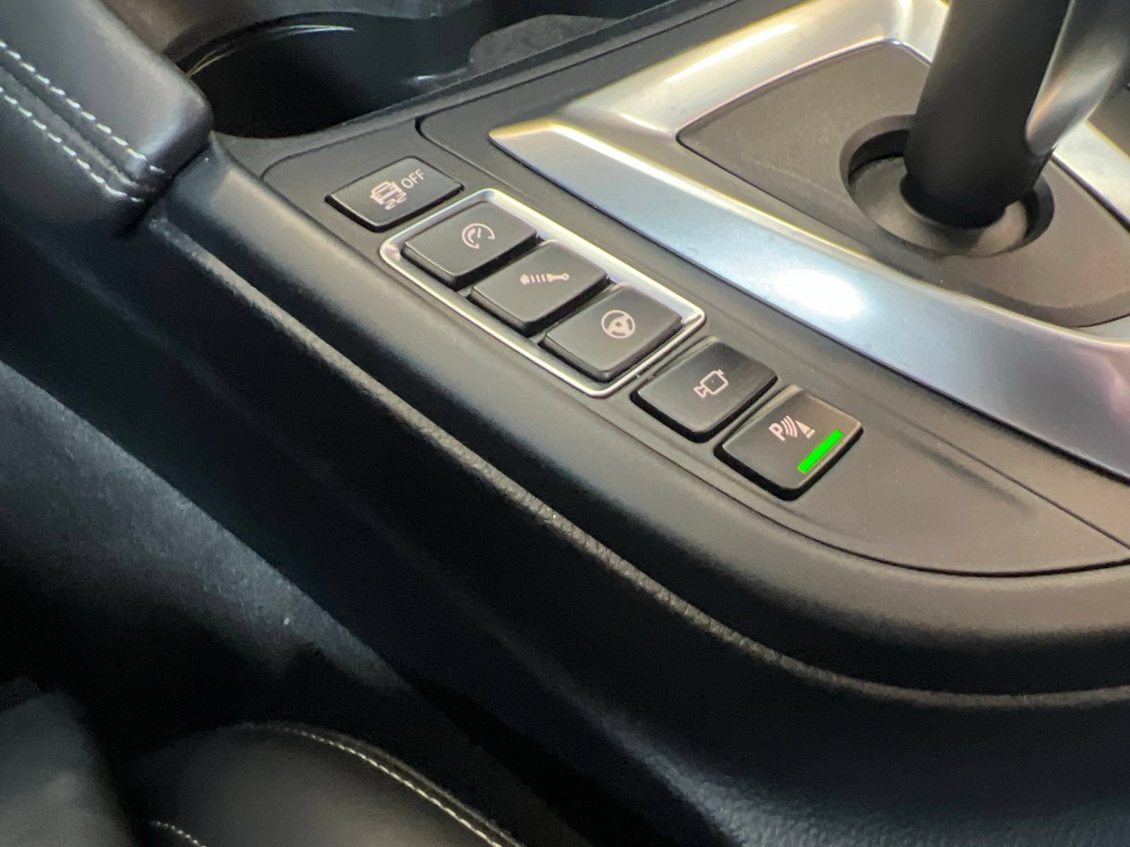 Used 2016 BMW M4 Convertible RWD image 20
