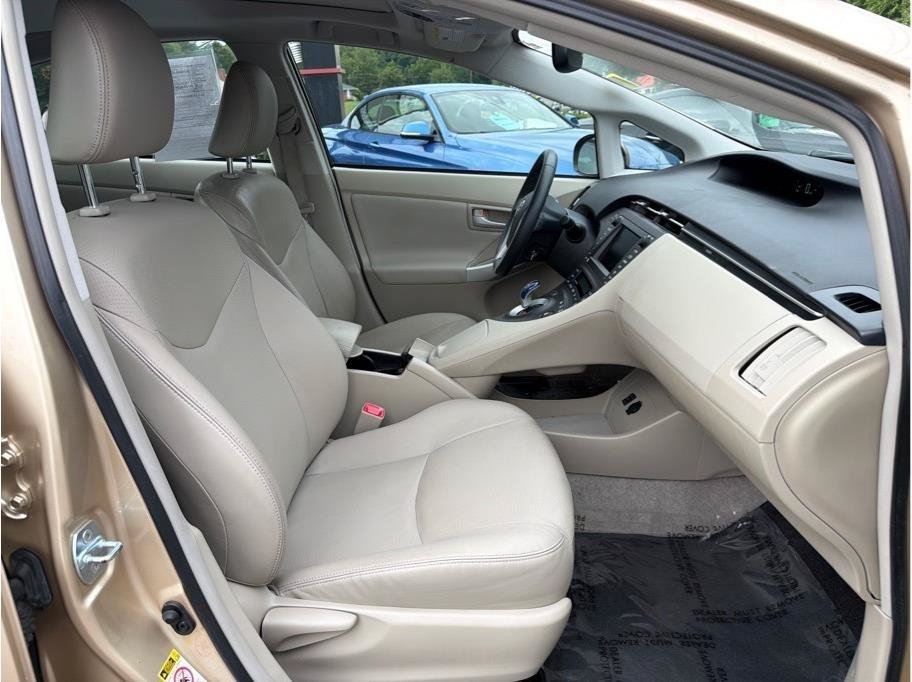Used 2011 Toyota Prius Four w/ Solar Roof Pkg FWD image 12