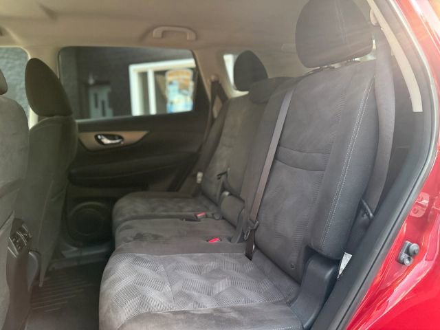 Used 2015 Nissan Rogue SV image 13