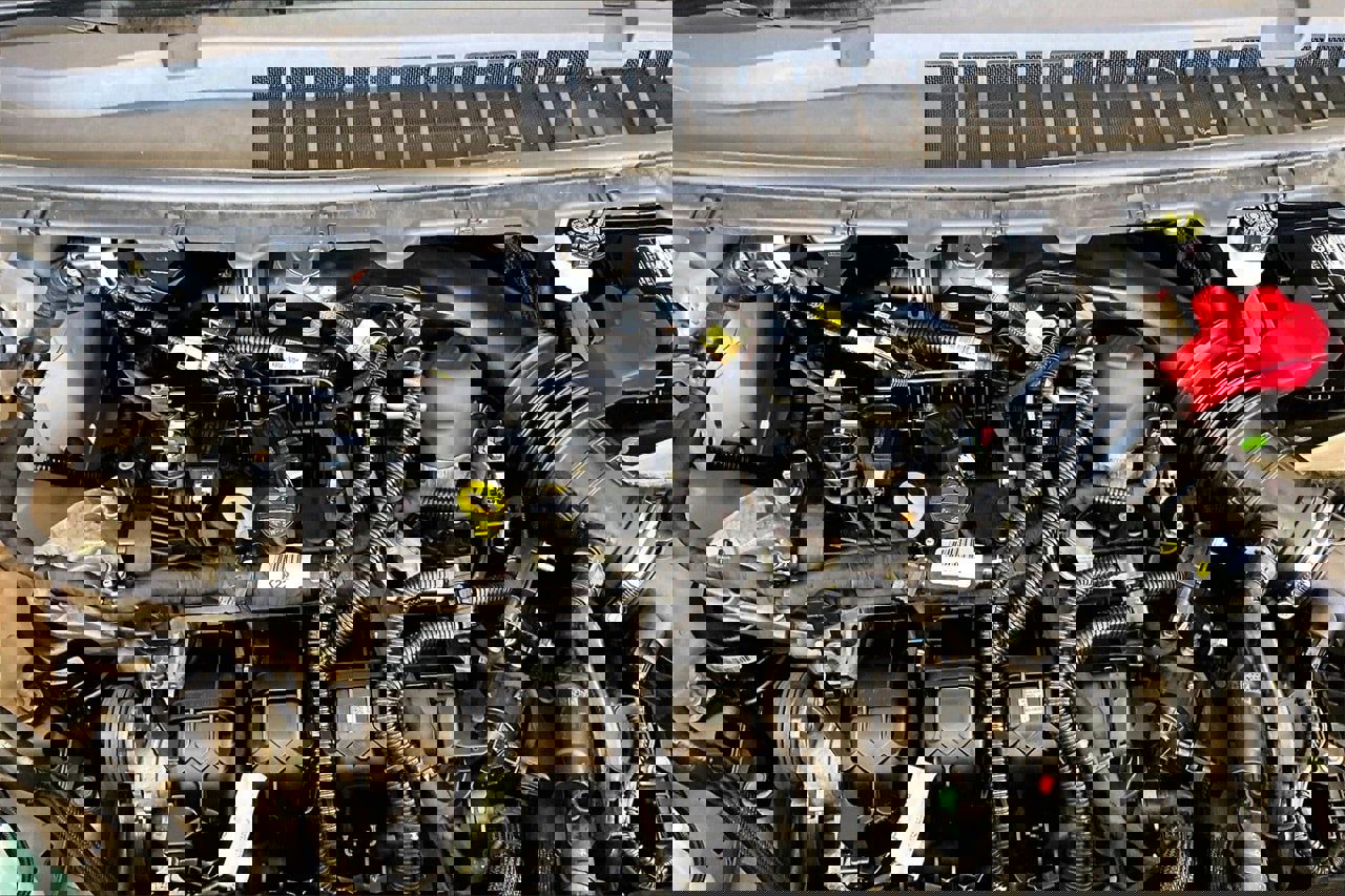 Used 2022 Ford Edge Titanium image 32