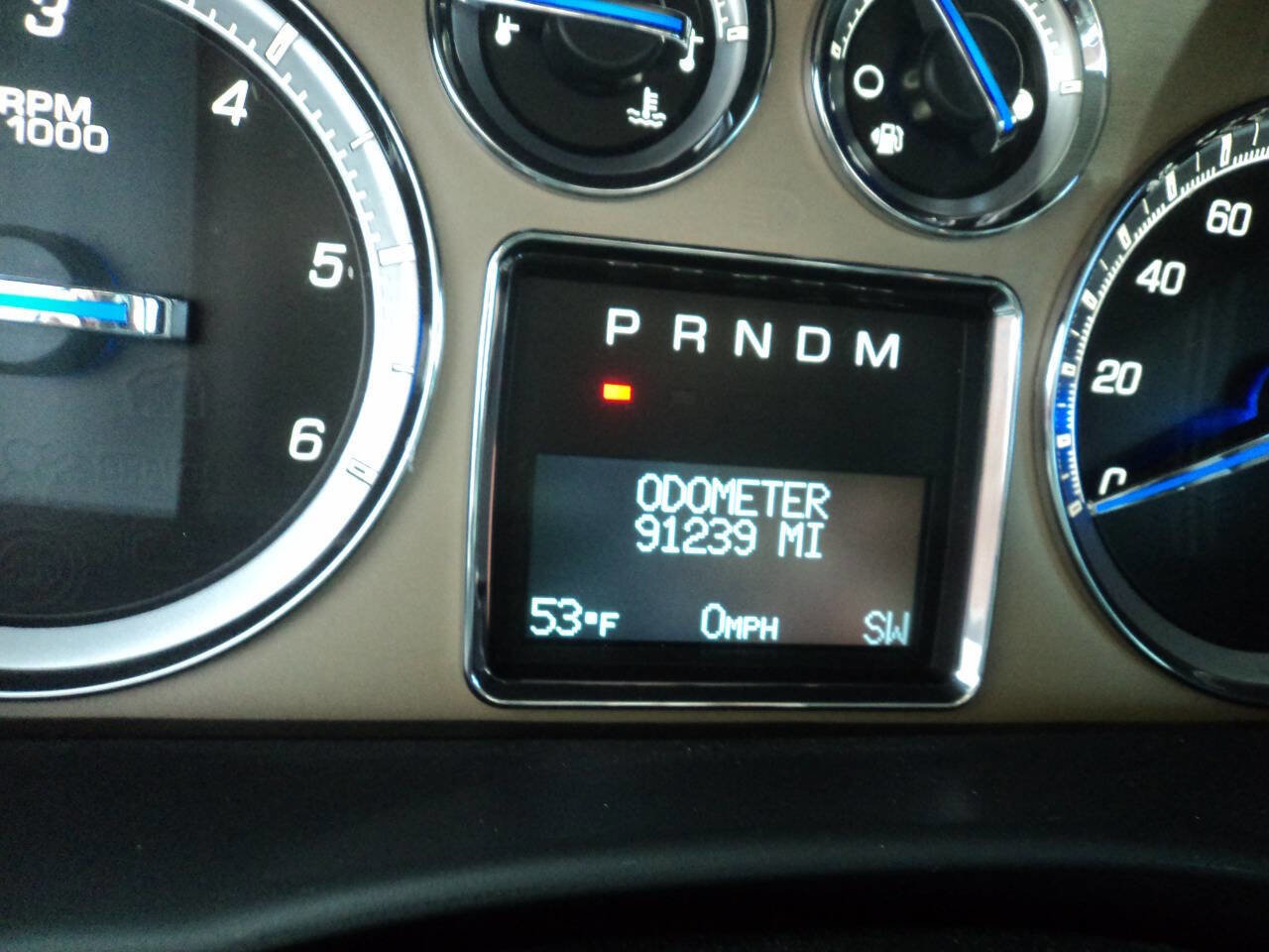 Used 2014 Cadillac Escalade Platinum image 6