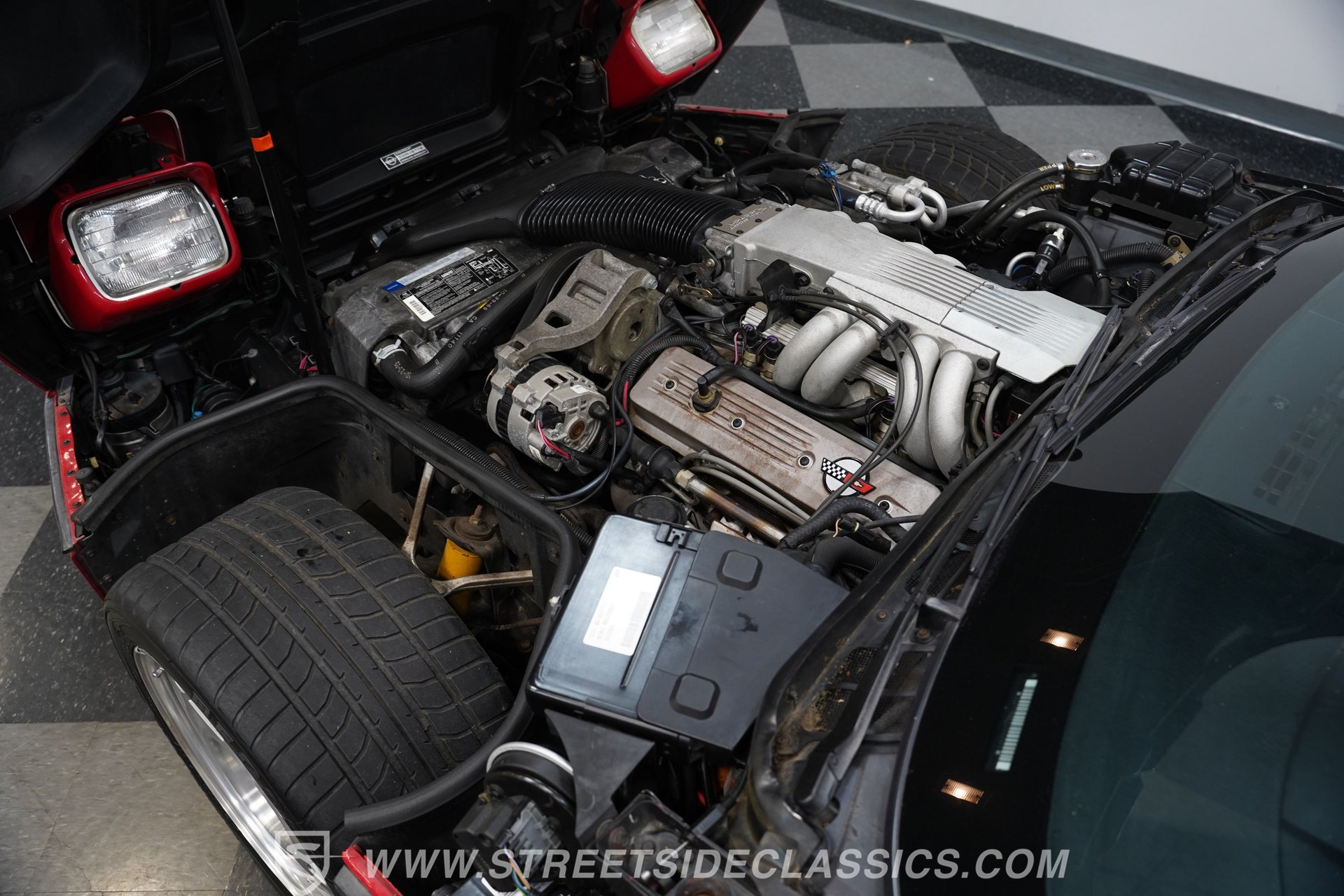 Used 1990 Chevrolet Corvette Convertible RWD image 33