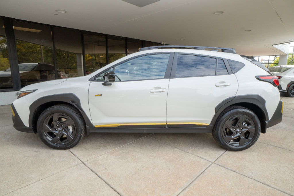 Used 2026 Subaru Crosstrek 2.5i Sport AWD/4WD image 4