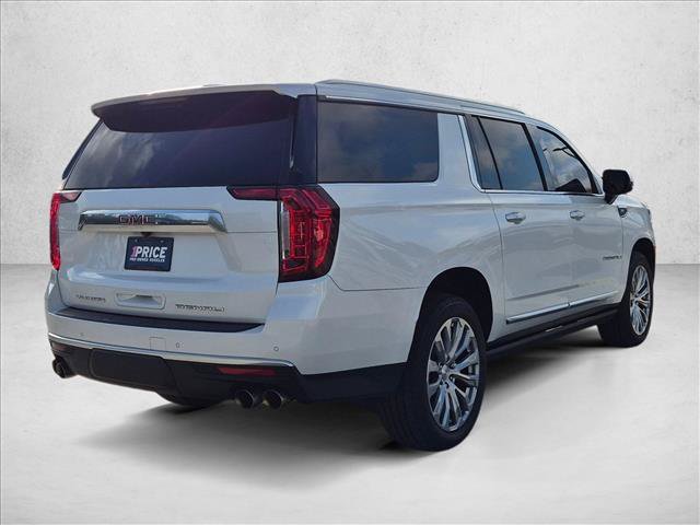 Used 2022 GMC Yukon XL Denali AWD/4WD image 5
