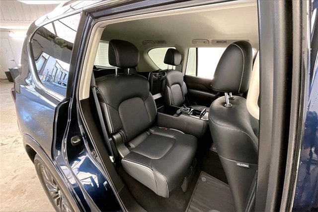 Used 2024 INFINITI QX80 Premium Select w/ Cargo Package image 20