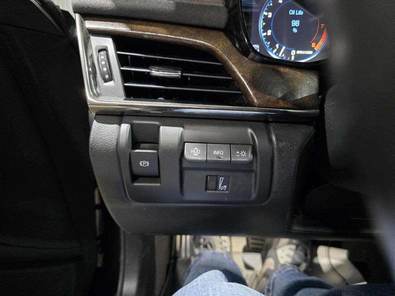 Used 2015 Cadillac CTS Premium image 39