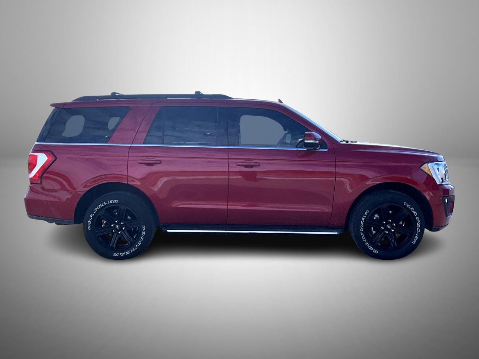 Used 2021 Ford Expedition XLT image 4